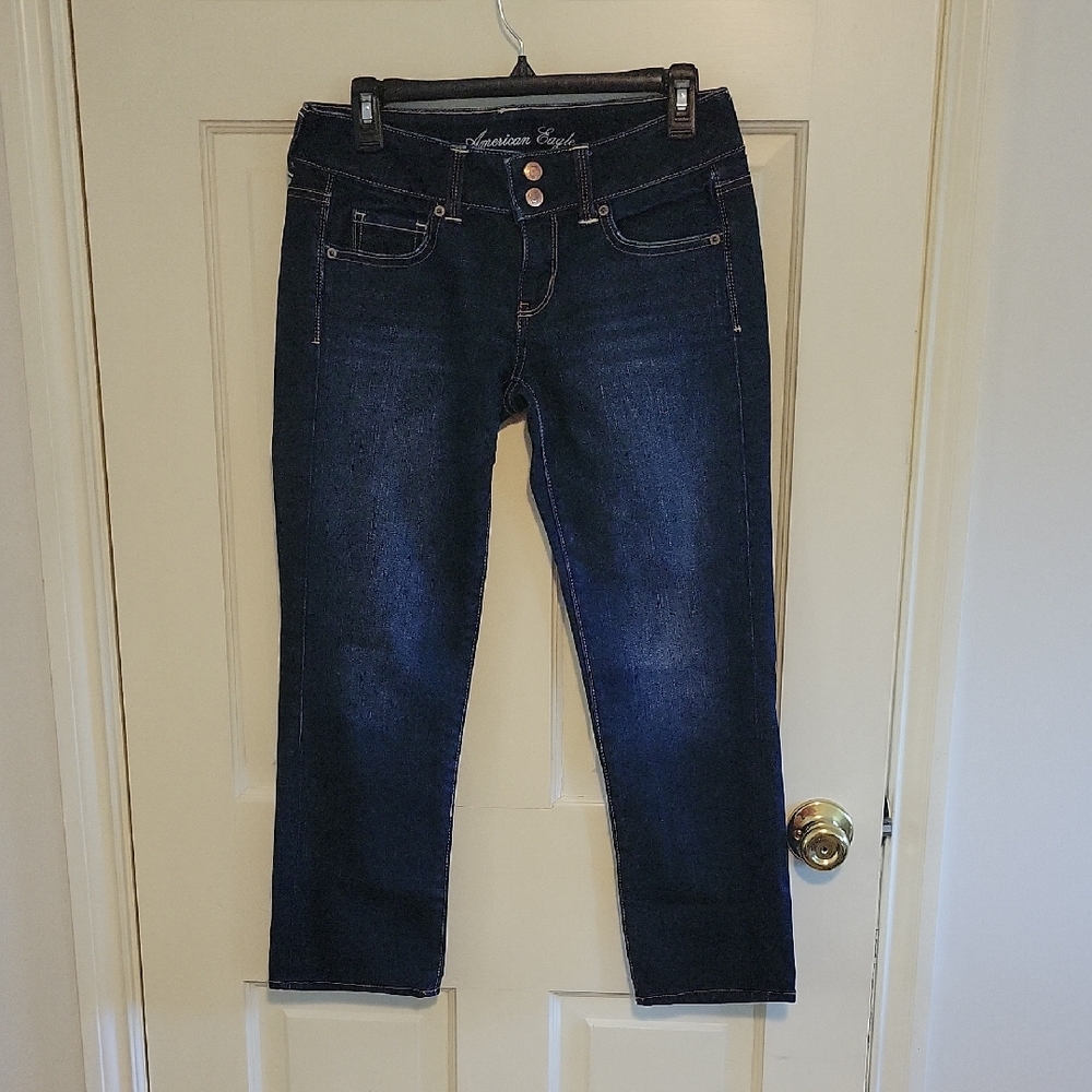 American Eagle Outfitters Women's Dark Blue Cropped Jeans